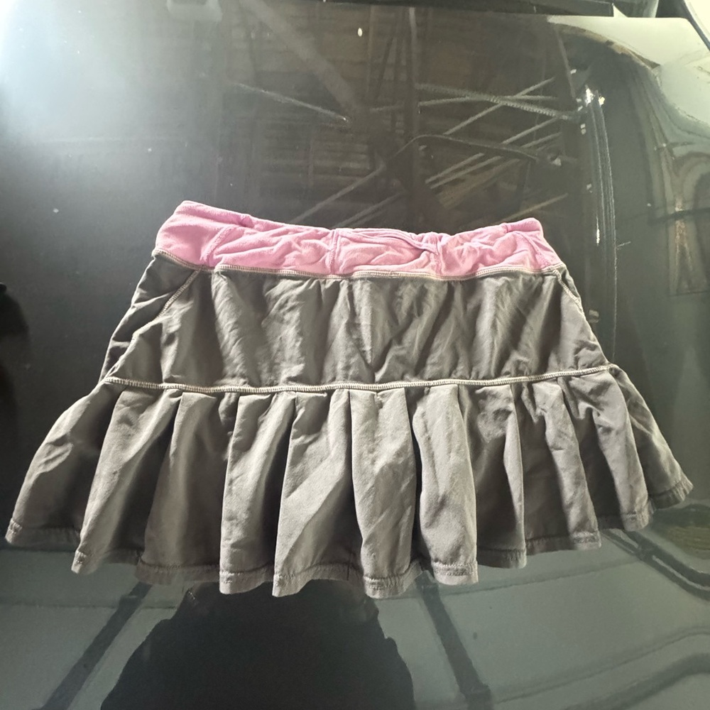 Lululemon Pink and Gray Women's Tennis Skirt - Picture 2 of 2